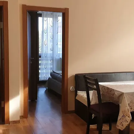 2bed App. Next To The Ski Lift Apartment